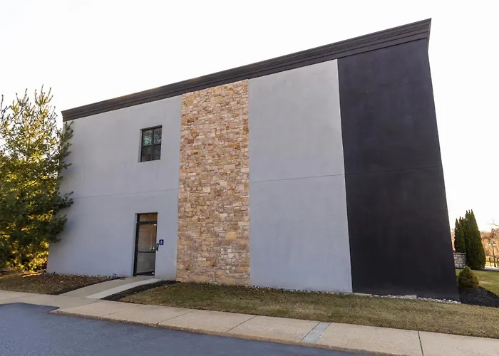 Brinton Suites